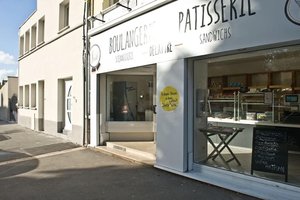 Gite 65 M2 200 M Gare T-G-V 400 M Centre-Ville Grand Parking 250 Places Gratuit Face Au Logement Arras Bagian luar foto